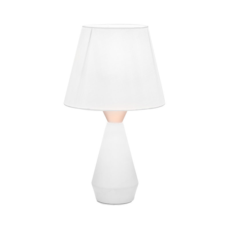 Lampa retro europeană de noptieră metalică