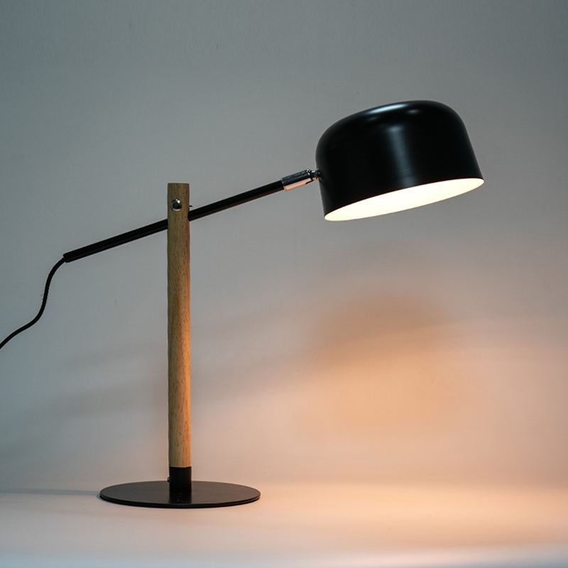 Lampa de masă de citire metalică de birou
