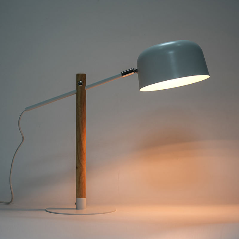 Lampa de masă de citire metalică de birou