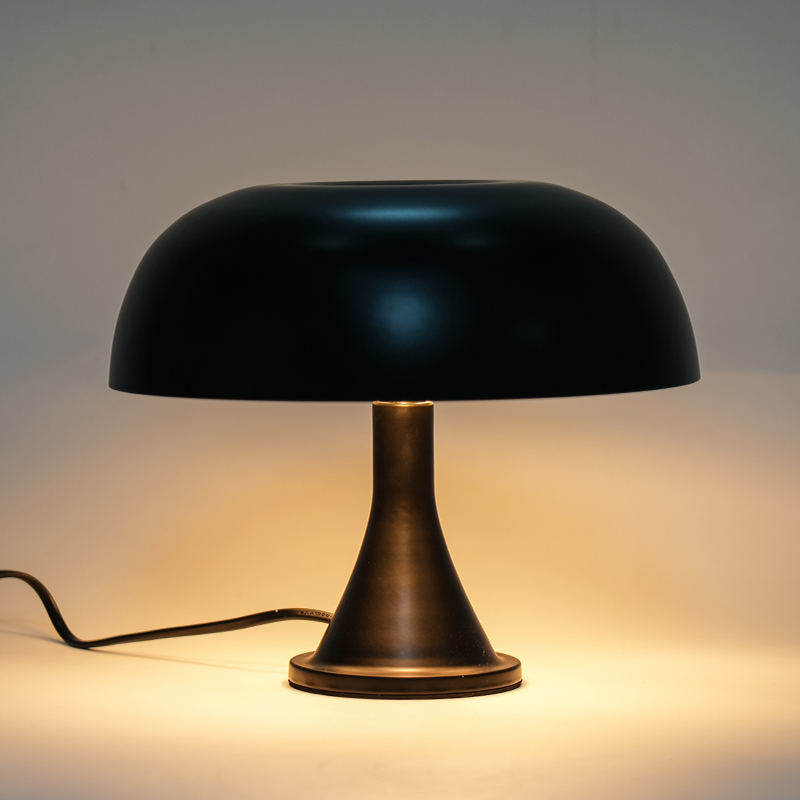Lampa de masă decorativă pentru ciuperci de casă