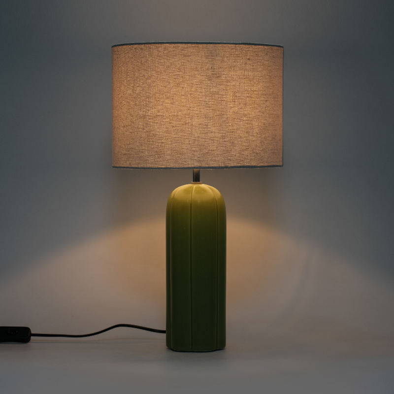 Lampa de masă cu stil chinezesc din ceramică verde